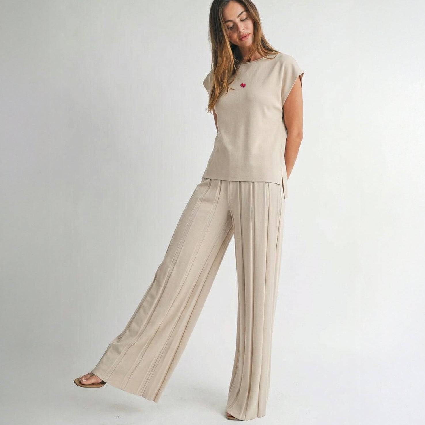 Beige - T-Shirt with Pants