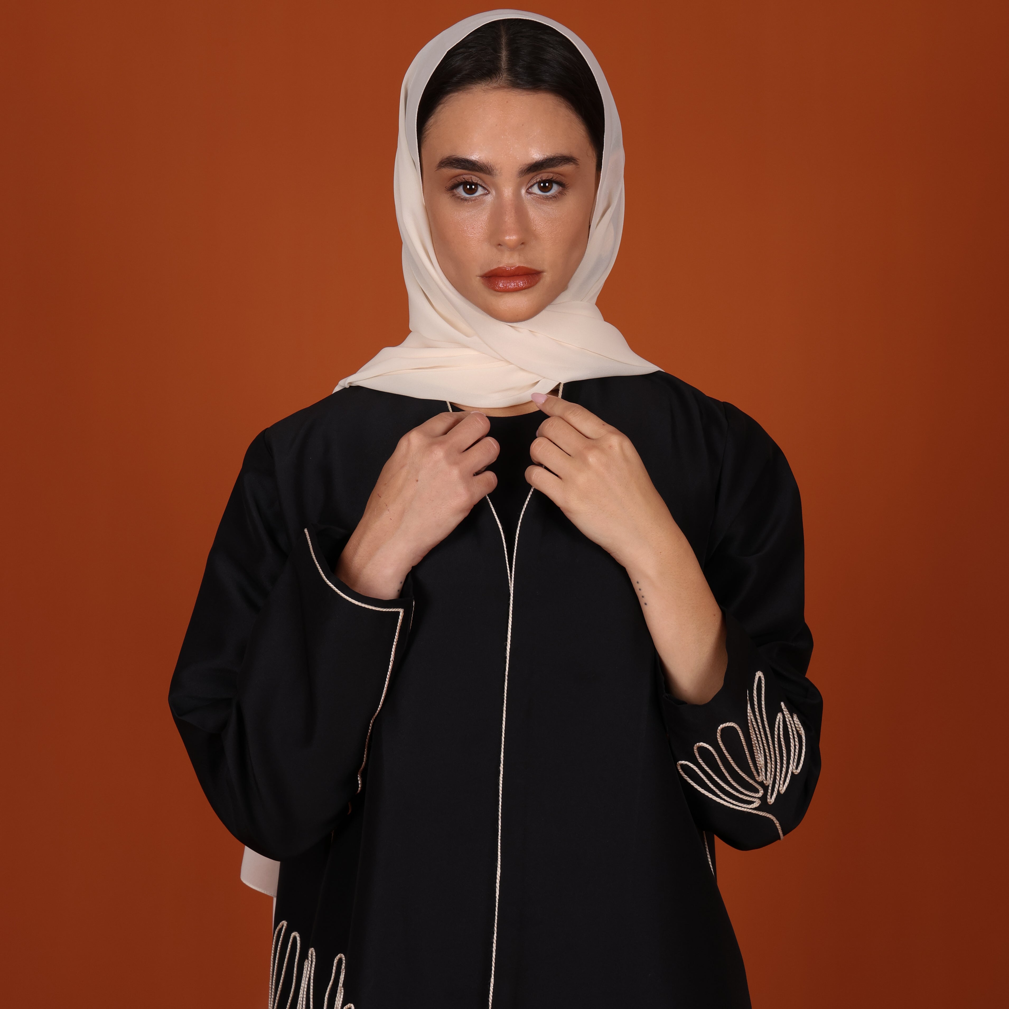 Signature Abaya- Beige