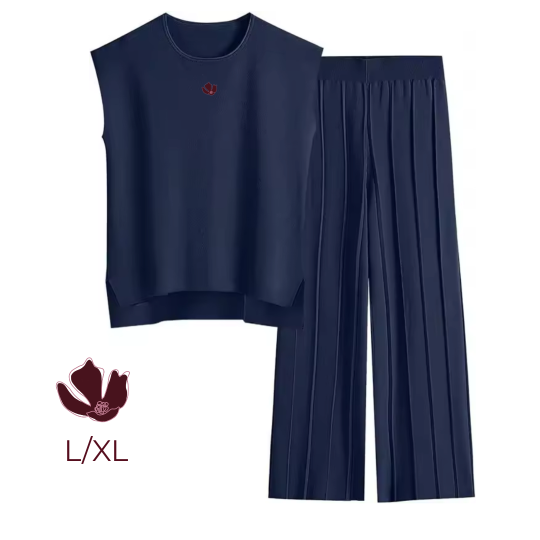 Navy - T-Shirt with Pants